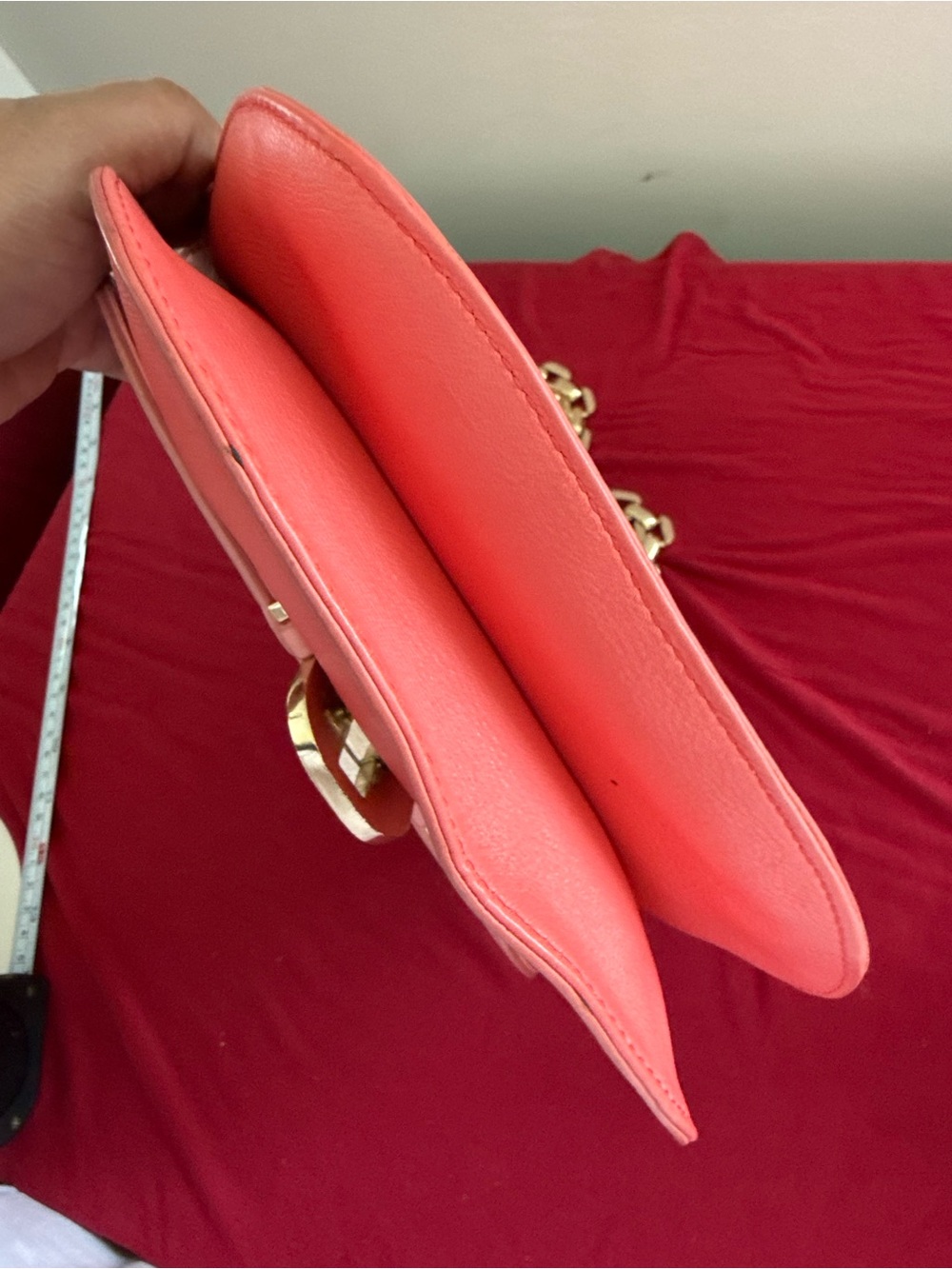 Tory Burch Pink Leather Shoulder Bag with Gold Chain Strap - Picture 10 of 14